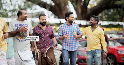 Varnyathil aashanka is a 2017 malayalam satire film directed by sidharth bharathan. Varnyathil Aashanka Review: Fairly engaging