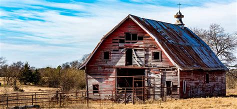 5 Best Tools For Repairing An Old Building Or Barn
