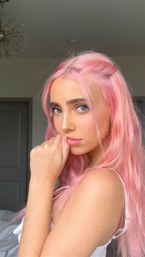 Pin By Princess On Instagram Stars Pink Hair Long Hair Styles