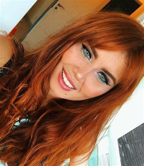 Pin By Guillermo Gamez On Love Redheads Beautiful Red Hair Red Hair Woman Stunning Redhead