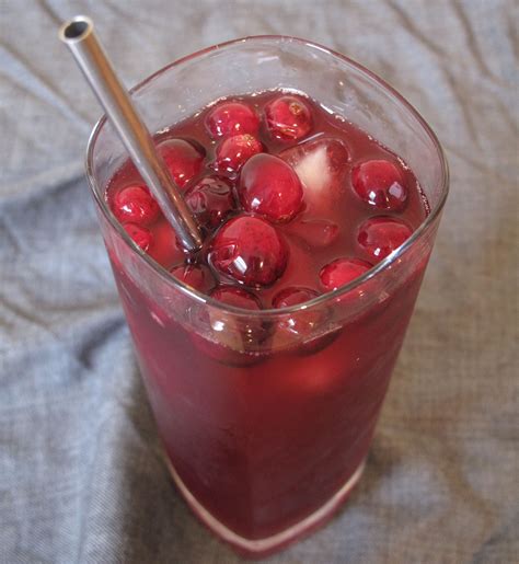 Whether you want to experiment with mixology or need an easy festive drink, our favourite christmassy cocktails and mocktails will provide much merriment. Bourbon Christmas Cocktail - Maple Cranberry Bourbon ...
