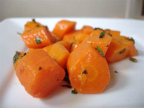 It's antimicrobial and attacks bacteria, fungi, and even many viruses so your immune system can step in and get rid of the problem faster. 10 Excellent Foods To Heal A Sore Throat You Didn't Know About