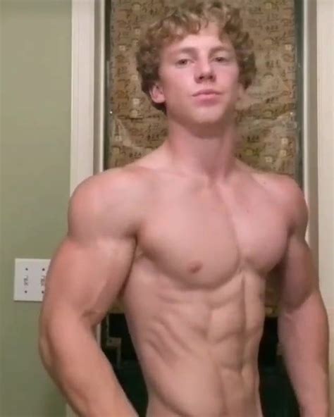 sexy muscular guy xhamster