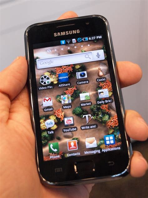 Quick Look At The Samsung Galaxy S And The Super Amoled And Daily Briefing