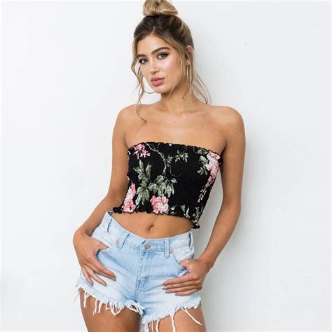 2018 Crop Top Women Summer Bohemian Floral Print Boho Top Elastic Short Crop Tops Off Shoulder