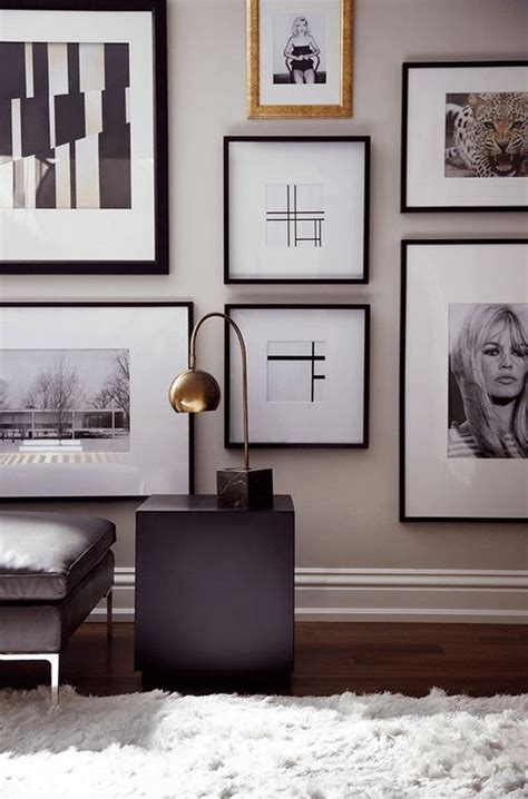 Your best solution for minimalist home decor. Motsatsförhållande - tavelväggens kantighet - Simplicity