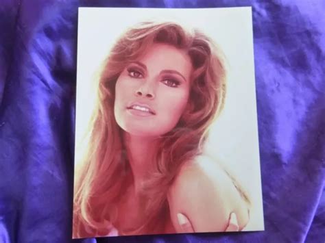 Raquel Welch Nude Photo On Bed Professional Paper 202 X 26cm