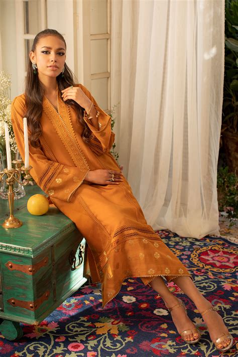 Annus Abrar Womens Clothing Designer Nahla