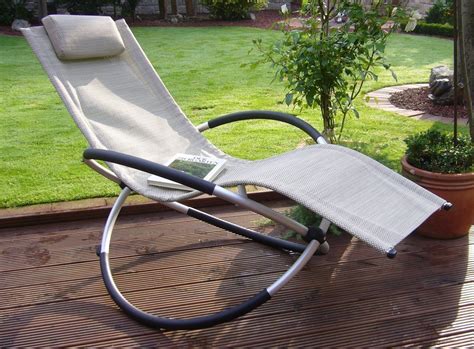 Wir haben für sich die wichtigsten und besten produkte in dieser kategorie aufgelistet und in eine entsprechende reihenfolge gebracht. Leco Design Schaukelstuhl Sonnenliege Garten Liege in ...