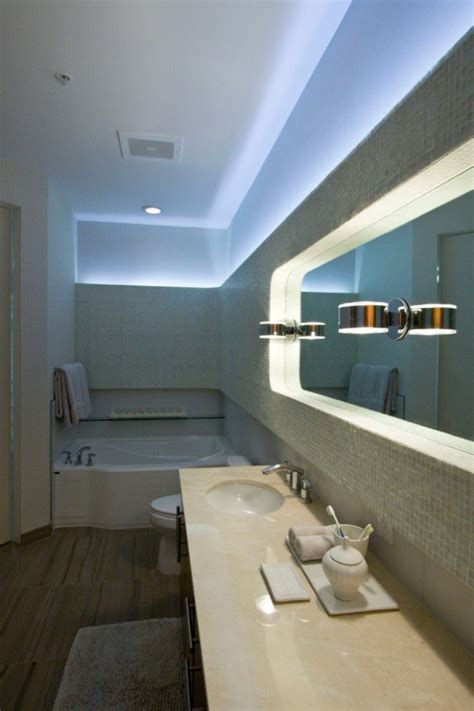 Indirekte beleuchtung badezimmer macht das bad zu einem gemütlichen und funktionalen ort. LED indirekte Beleuchtung für ein exklusives Badezimmer