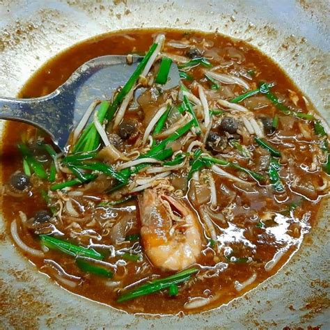 Eat out at penangites' favorite stalls! Cara dan Resepi Untuk Char Kuey Teow yang sedap dah ...