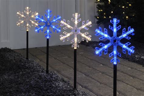 Light Up The Holidays Seasonal Home Lighting Tips From Ge Lighting