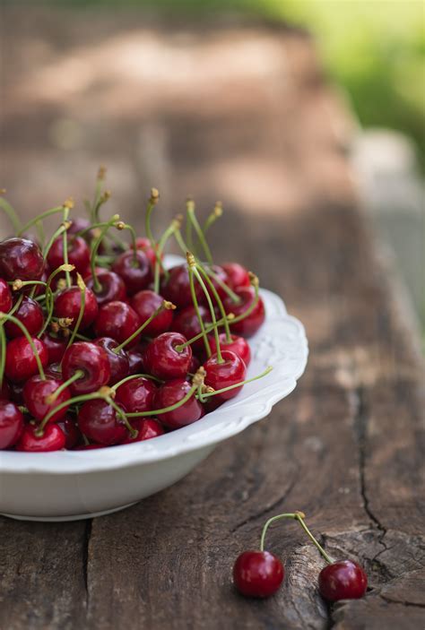 Fruits et légumes de saison mai cerise
