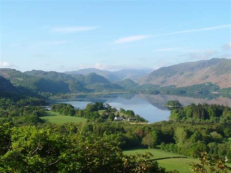 Interactive tourist map of the lake district, ambleside, cumbria, cumbria at picturesofengland.com. Walks, Keswick, Lake District, England, UK - Holly Cottage