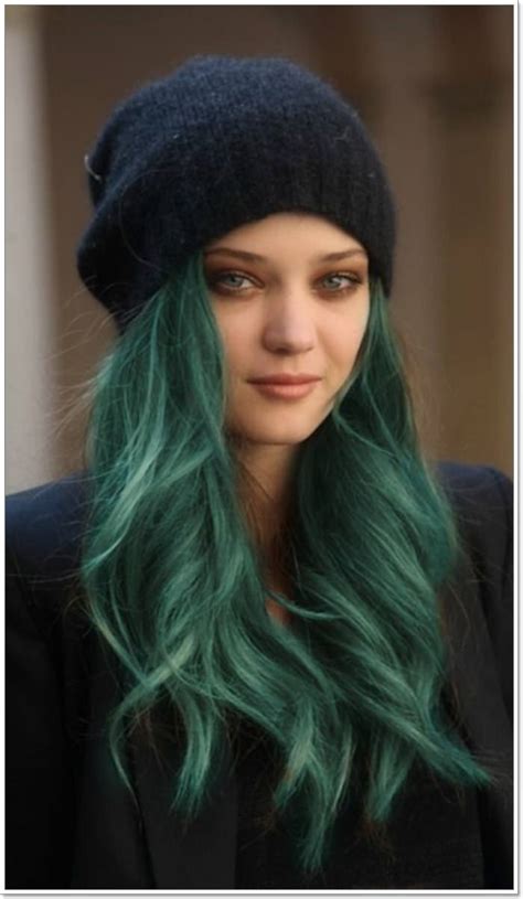 Once you've bleached your hair, apply the green dye by following the instructions on the box. 100 Gorgeous Hairstyles for Green Hair | Great Looks in ...
