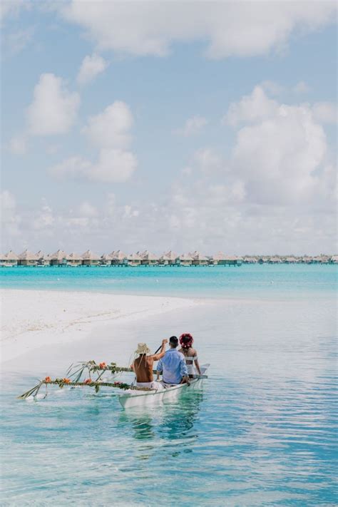ashley and jesse couple photoshoot st régis bora bora bora bora honeymoon beach honeymoon