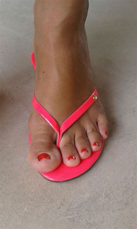Pin By Marco Gilkey On Pretty Toes Beautiful Feet Beautiful Toes Gorgeous Feet