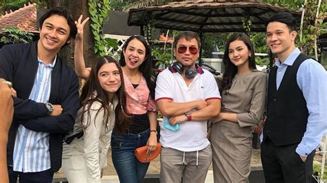 Maybe you would like to learn more about one of these? Cinta Mulia Sctv : 6 Potret Kebersamaan Michelle Ziudith ...