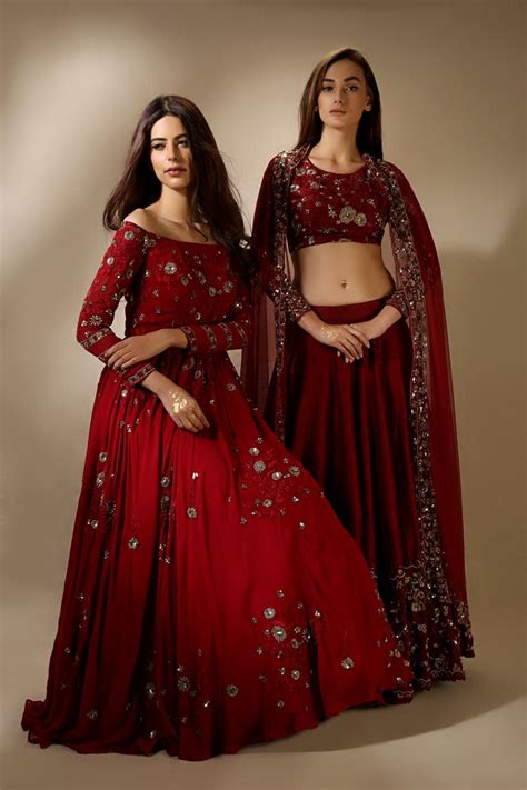 Indian Red And Gold Dresseslehenga Cholis Beautiful And Elegant Designed By Asthana Rang