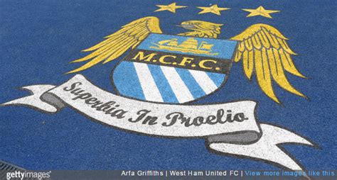 Man City Decide To Change Their Club Badge After Consulting With Fans
