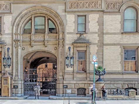 Go Inside New Yorks Most Famous Apartment Building New York