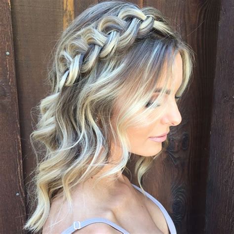 Messy updo with loose waves. 35 Romantic Wedding Updos for Medium Hair - Wedding ...