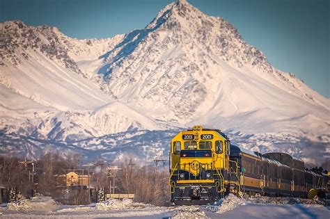Alaskan Railroad Locomotive Snow Train Mountains Hd Wallpaper Peakpx