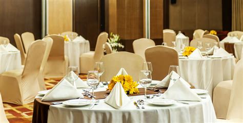 Sunrise Banquets And Party Halls In Omr Days Hotel Chennai