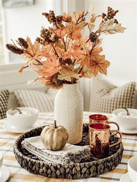 32 Fall Home Trends To Fully Embrace The Cozy Season Fall Thanksgiving Decor Fall Living Room