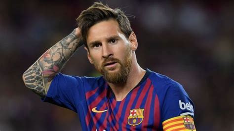 We have searched and crawled the internet and have come up with some amazing financial numbers regarding lionel messi net worth, market value and salary. Lionel Messi Lifestyle, Wiki, Net Worth, Income, Salary, House, Cars, Favorites, Affairs, Awards ...