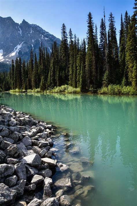 Parque Nacional De Yoho Del Lago Esmeralda Foto De Archivo Imagen De