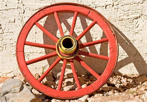 Red Wagon Wheel Picture Image 8490958