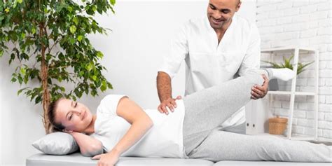 massage therapy vs physiotherapy a comparison by restore life physiotherapy waterloo izideo