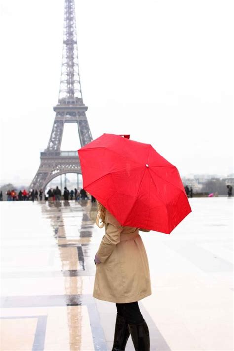 Girl In Paris With The Red Umbrella In 2020 Paris Photography Paris