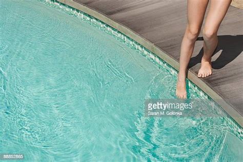 Teen Girl Feet Swimming Photos Et Images De Collection Getty Images