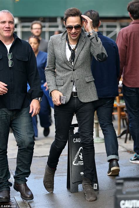 Two married marriage counselors with kids from a former union. Jamie Hince steps out without his wedding ring in NYC ...