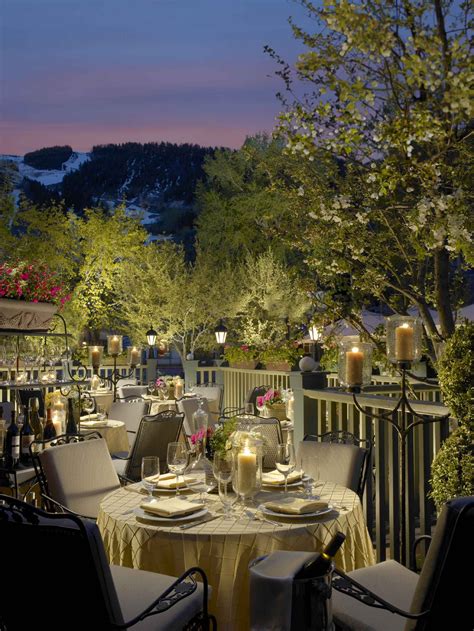 10 Most Romantic Honeymoon Resorts In America Romantic Resorts Luxury Honeymoon Destinations