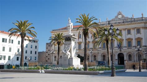Diese inseln sind teil einer versunkenen landbrücke zwischen sardinien und korsika. Hotels in Sassari billiger buchen ab 55 € (KOSTENLOSE ...