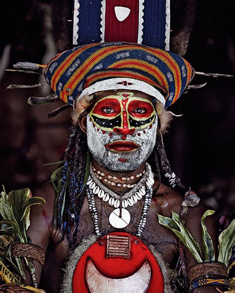 Before They Pass Away Photos Of Remote Tribes By Jimmy Nelson Daily Design Inspiration For