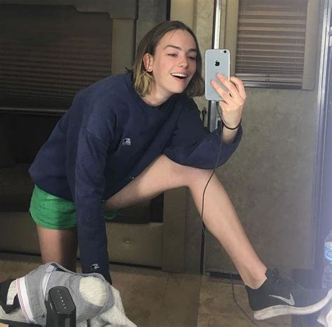 Casey Atypical Pretty People Beautiful People Brigette Lundy Paine Cute Comfy Outfits About