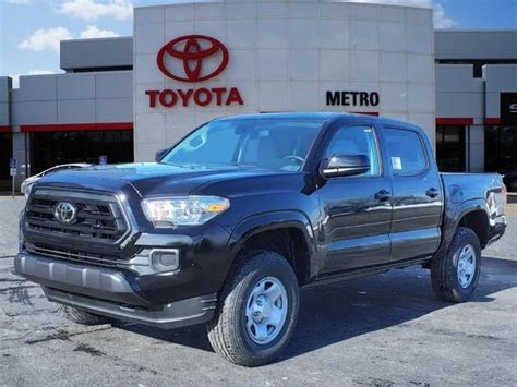 New 2023 Toyota Tacoma Sr 4x4 Double Cab 231093 0 In Brook Park 231093