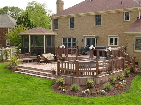 15 Landscaping Ideas To Transform The Area Around Your Deck