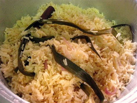 Dari rupanya pun dah boleh agak , ini sudah pasti lazat. Snow Kitchen: Nasi samin @ nasi minyak