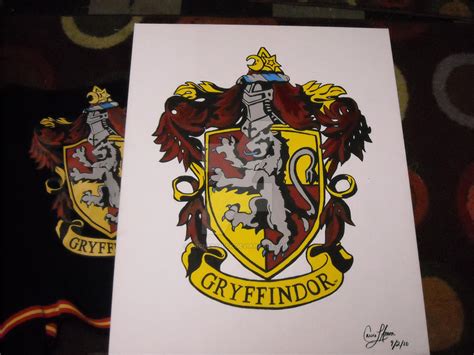 Gryffindor Crest Painting By Archerchick On Deviantart