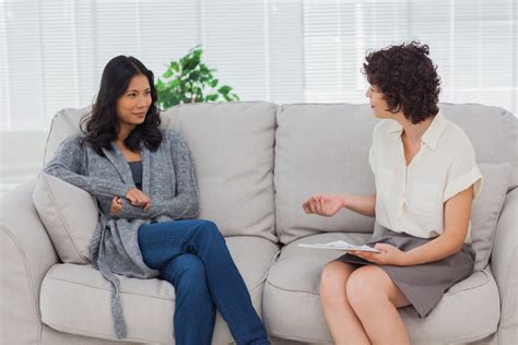 Talking To A Therapist Can Actually Rewire Your Brain Ladyclever