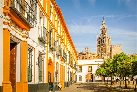 Sevilla Andalucia Destino De Vacaciones Vuelos Hoteles Información