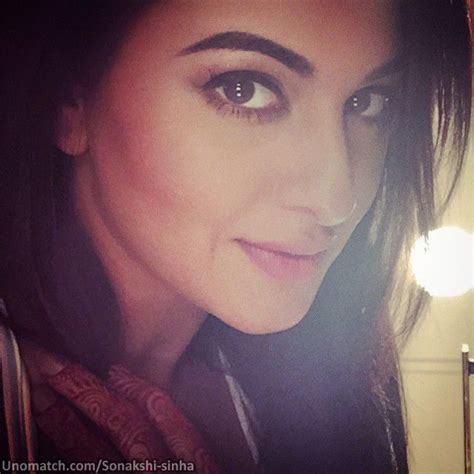 Here Is What Happened When Sonakshi Sinha Posted A Selfie On Facebook Looking At Bollywood