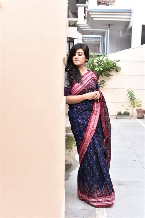 15 Types Of Sarees From Across The Country Every Indian Woman Must Have In Her Wardrobe Dhakai