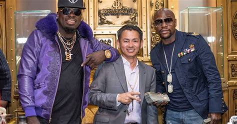 Johnny Dang Brought Floyd Mayweather A 1 Million Worth Of Chain