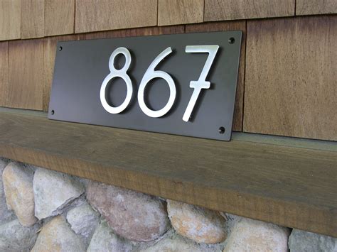 Contemporary Address Plaque With 5 Bungalow Style House Numbers